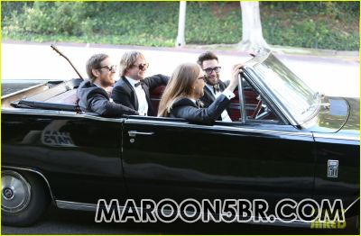 adam-levine-maroon-5-music-video-shoot-15.jpg
