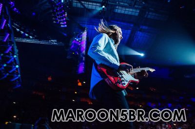 maroon-5-concert-houston5-2015-billboard-650.jpg